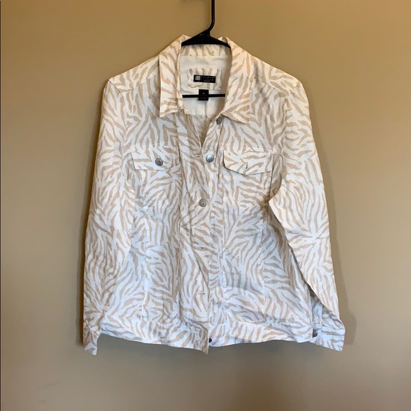 Carole Little Jackets & Blazers - Carole Little animal print jacket Carole Little Jackets & Blazers - Carole Little animal print jacket